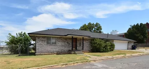 820 N University St, Seminole, OK 74868