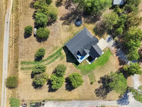 View/Area - 124 Kevin Ln, Tuttle, OK 73089 photo 4 of 7