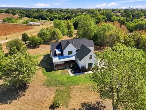View/Area - 124 Kevin Ln, Tuttle, OK 73089 photo 1 of 7