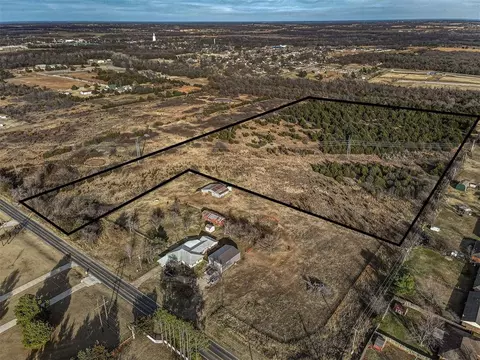 Dobbs Road, Harrah, OK 73045 photo 4