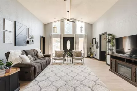 6701 Newman Dr, Oklahoma City, OK 73162