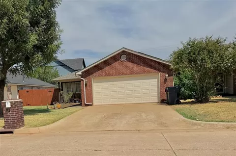 2545 Lynn Ln, Oklahoma City, OK 73120