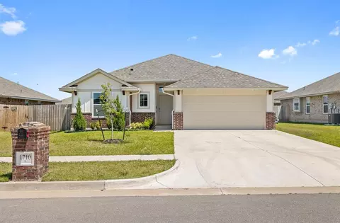 1710 Addington Rd, Newcastle, OK 73065