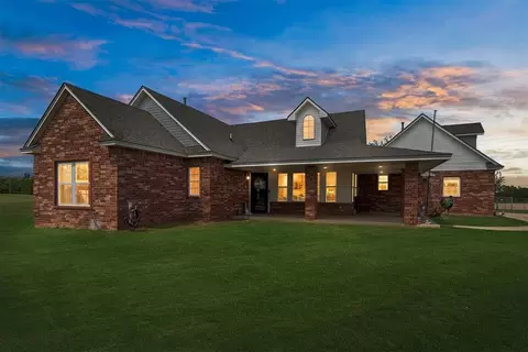 Exterior - 407 Dana Ln, Mcloud, OK 74851 photo 3 of 3