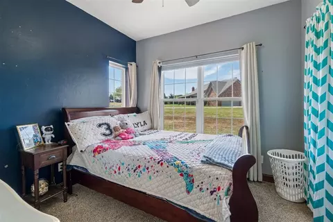Bedroom - 407 Dana Ln, Mcloud, OK 74851 photo 3 of 4