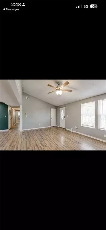 Living - 9401 Whitebrook St, Norman, OK 73026 photo 2 of 3