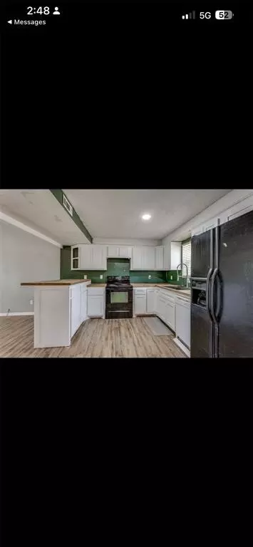 Kitchen - 9401 Whitebrook St, Norman, OK 73026 photo 1 of 1