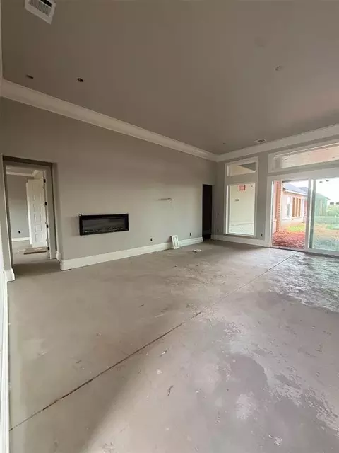 Living - 9316 Somerville Rd, Arcadia, OK 73007 photo 1 of 3