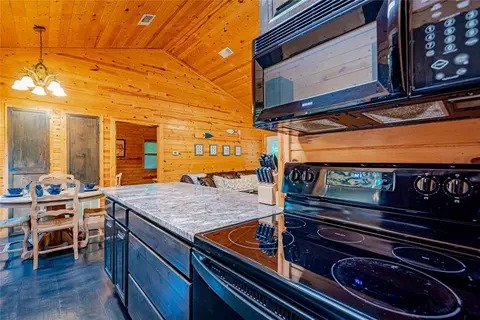 Kitchen - 256 Wild Goose Rd, Broken Bow, OK 74728 photo 5 of 5