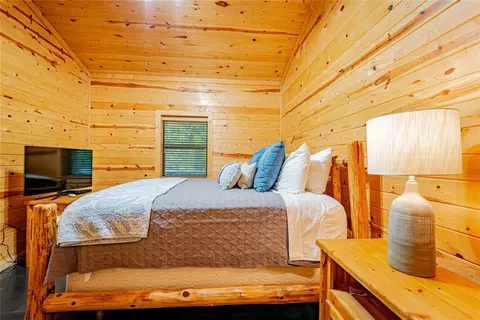 Bedroom - 256 Wild Goose Rd, Broken Bow, OK 74728 photo 7 of 7