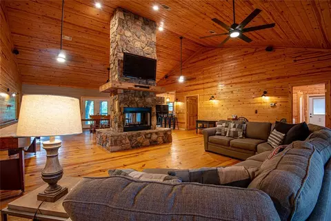 Living - 256 Wild Goose Rd, Broken Bow, OK 74728 photo 1 of 5