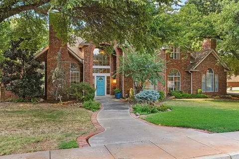 1901 Mission Hills Cir, Edmond, OK 73025