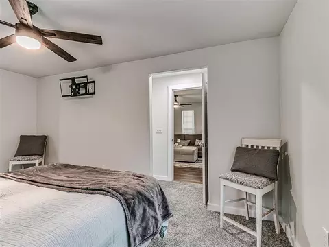Bedroom - 1214 E Harrison Ave, Guthrie, OK 73044 photo 3 of 12