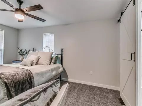 Bedroom - 1214 E Harrison Ave, Guthrie, OK 73044 photo 7 of 12