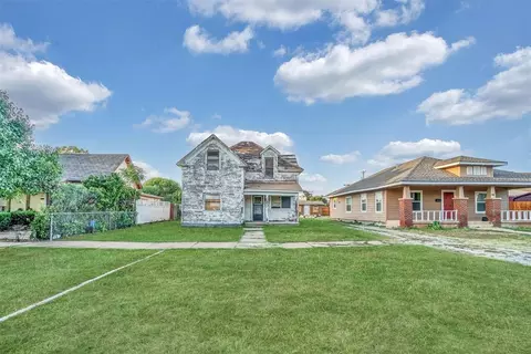 309 E Walnut St, Altus, OK 73521 photo 2