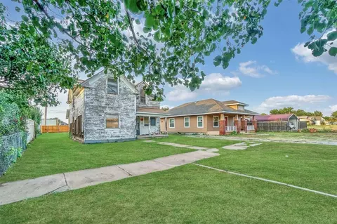 309 E Walnut St, Altus, OK 73521 photo 3