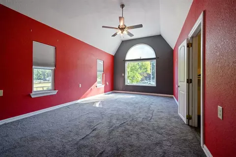 Bedroom - 611 W Circle Dr, Broken Bow, OK 74728 photo 5 of 8
