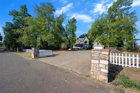 Exterior - 611 W Circle Dr, Broken Bow, OK 74728 photo 11 of 11