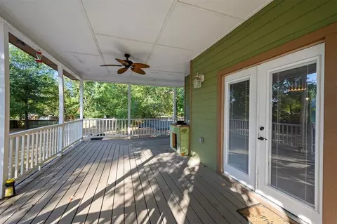 Exterior - 611 W Circle Dr, Broken Bow, OK 74728 photo 7 of 11