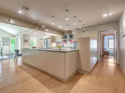 Kitchen - 1102 Mcnamee St, Norman, OK 73069 photo 1 of 7