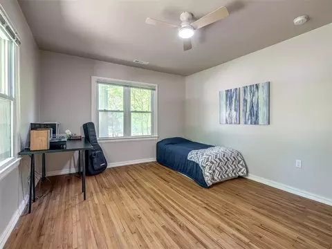 Bedroom - 1102 Mcnamee St, Norman, OK 73069 photo 3 of 8
