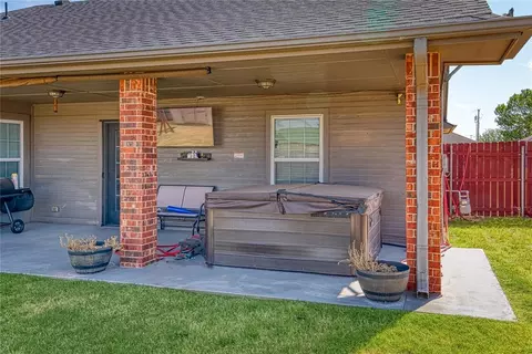 Exterior - 103 Ranch Rd, Elk City, OK 73644 photo 3 of 4