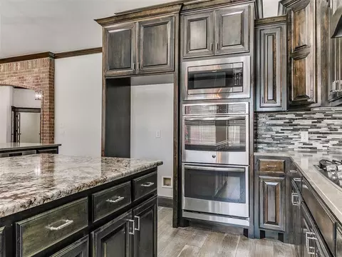 Kitchen - 4232 Hackney Wick Rd, Norman, OK 73072 photo 4 of 4