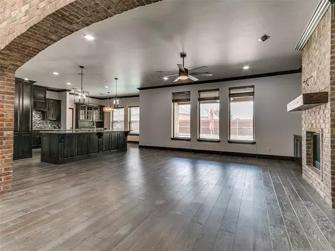 Living - 4232 Hackney Wick Rd, Norman, OK 73072 photo 3 of 5