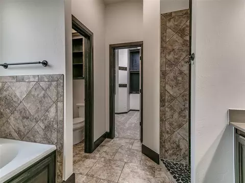 Entry Way - 4232 Hackney Wick Rd, Norman, OK 73072 photo 2 of 3