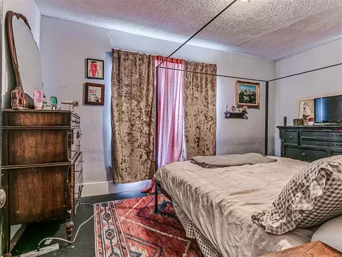 Bedroom - 29693 E 750 Rd, Crescent, OK 73028 photo 2 of 5