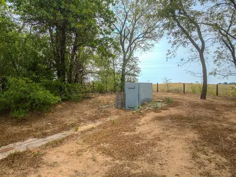 Exterior - 29693 E 750 Rd, Crescent, OK 73028 photo 6 of 6
