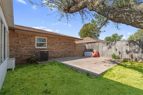 Exterior - 561 Skyview Dr, Watonga, OK 73772 photo 9 of 12