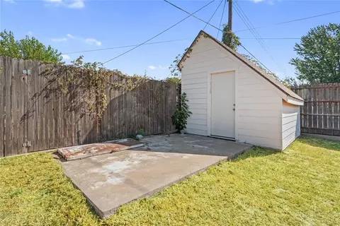 Exterior - 561 Skyview Dr, Watonga, OK 73772 photo 11 of 12
