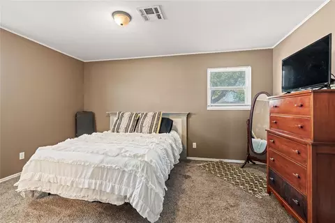 Bedroom - 561 Skyview Dr, Watonga, OK 73772 photo 1 of 4
