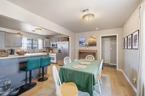 Dining - 113 Sumner Dr, Altus, OK 73521 photo 2 of 3