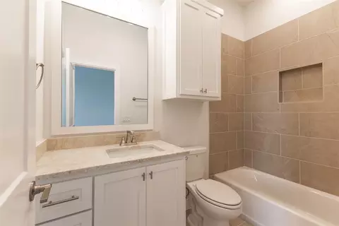 Bath - 4500 SE 37th St, Moore, OK 73165 photo 6 of 9