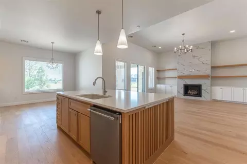 Living - 4500 SE 37th St, Moore, OK 73165 photo 1 of 3