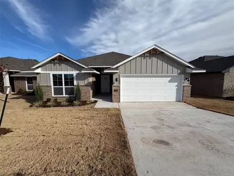 2508 Marsh Ln, Midwest City, OK 73130