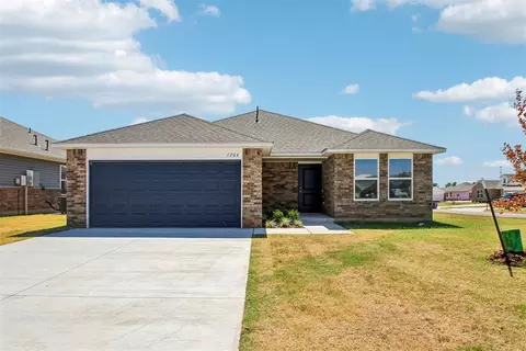1204 E Ruger Ln, Mustang, OK 73064