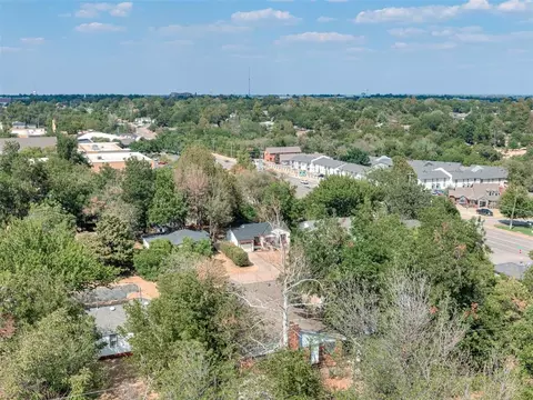View/Area - 111 E 11th, Edmond, OK 73034 photo 2 of 10