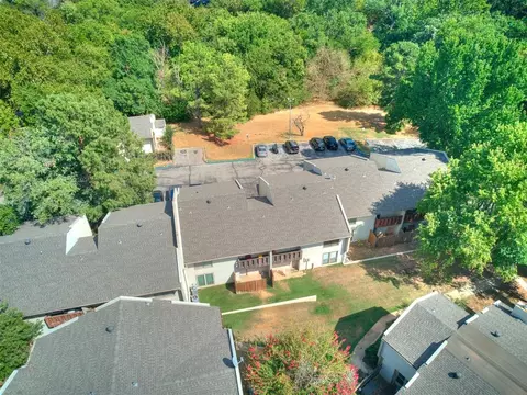 View/Area - 827 Red Bird Ln #C, Norman, OK 73072 photo 10 of 13