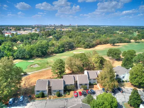 View/Area - 827 Red Bird Ln #C, Norman, OK 73072 photo 12 of 13