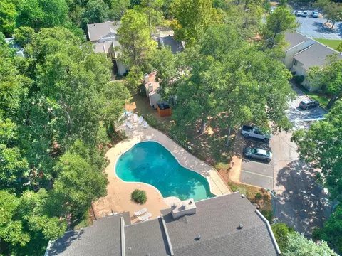 View/Area - 827 Red Bird Ln #C, Norman, OK 73072 photo 11 of 13