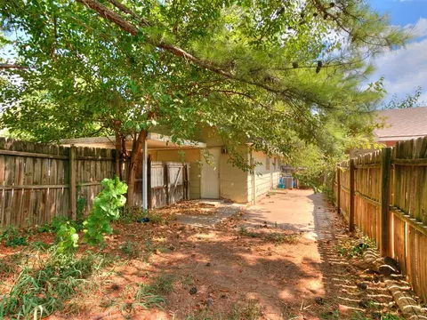 Exterior - 600 E Cherry St, Noble, OK 73068 photo 8 of 13