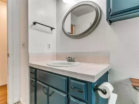 Bath - 600 E Cherry St, Noble, OK 73068 photo 2 of 3