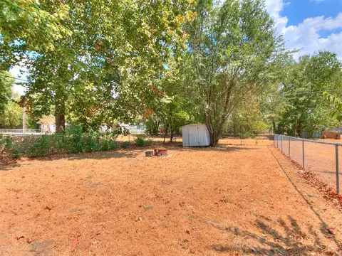 Exterior - 600 E Cherry St, Noble, OK 73068 photo 11 of 13