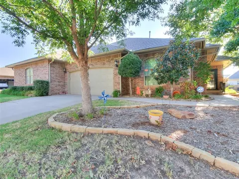 15908 Sonoma Ct, Edmond, OK 73013