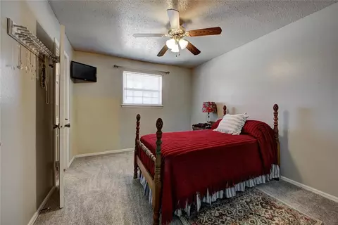 Bedroom - 202 E Cherry Ave, Yukon, OK 73099 photo 1 of 9