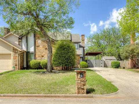 907 Leisure Dr, Midwest City, OK 73110