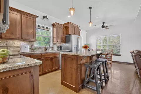 Kitchen - 138 NW Tanyas Trl, Cache, OK 73527 photo 1 of 2